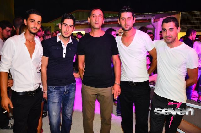 Cliquer pour voir l'image en taille réelle