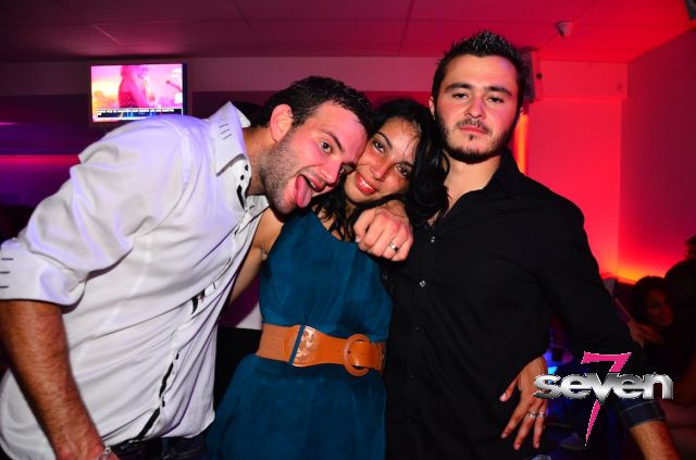 Cliquer pour voir l'image en taille réelle