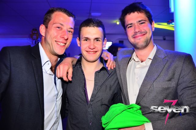 Cliquer pour voir l'image en taille réelle