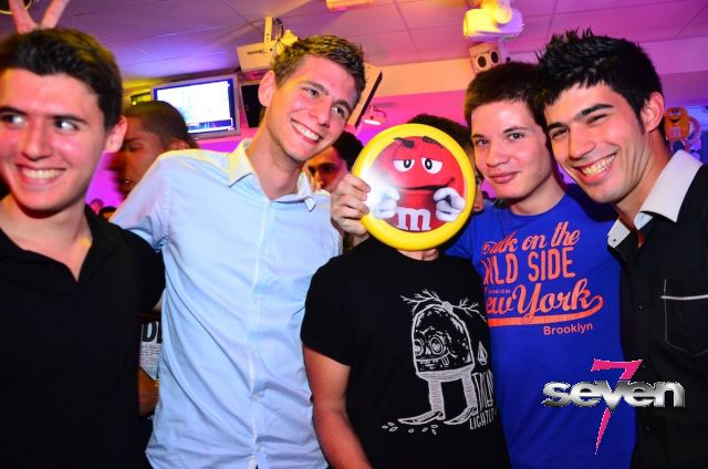 Cliquer pour voir l'image en taille réelle