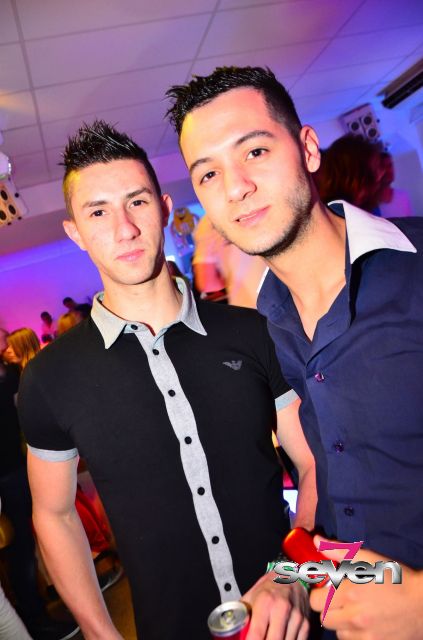 Cliquer pour voir l'image en taille réelle