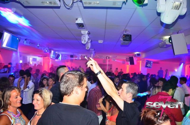 Cliquer pour voir l'image en taille réelle