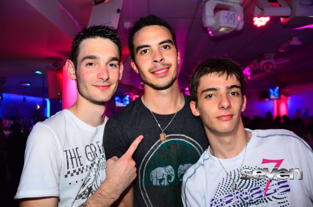 Cliquer pour voir l'image en taille réelle