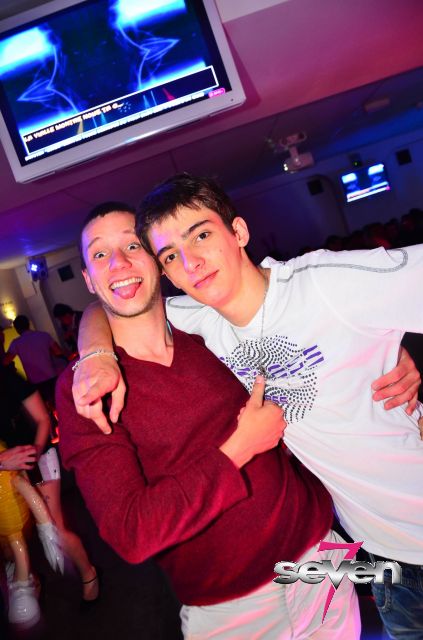 Cliquer pour voir l'image en taille réelle