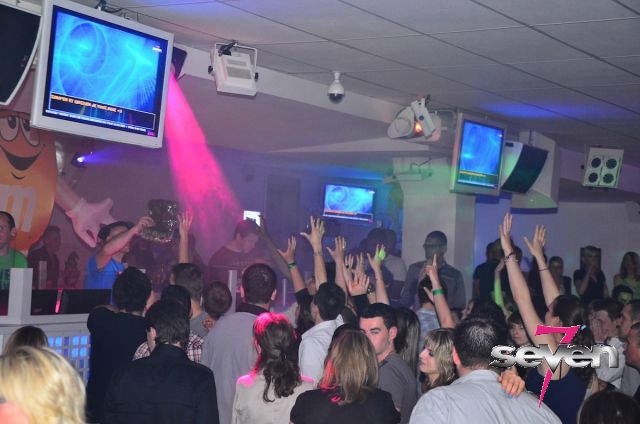 Cliquer pour voir l'image en taille réelle