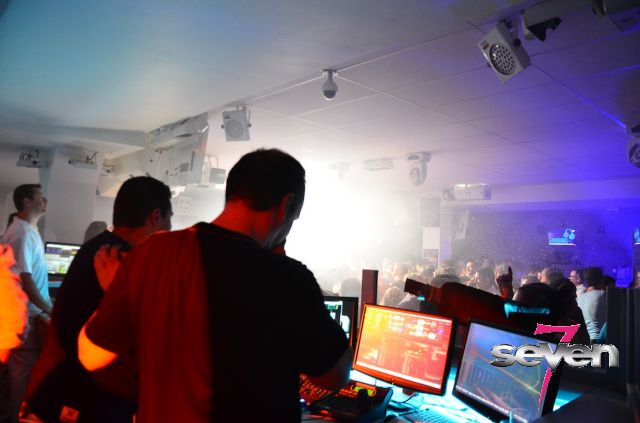 Cliquer pour voir l'image en taille réelle