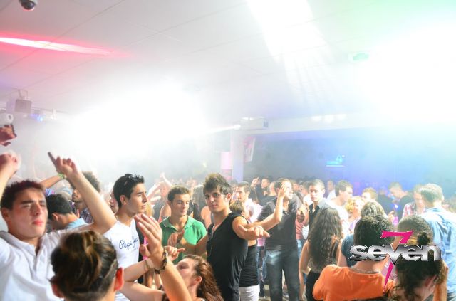 Cliquer pour voir l'image en taille réelle