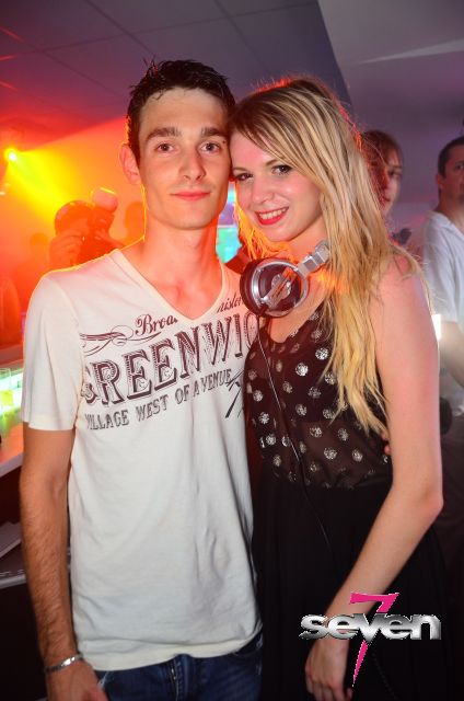 Cliquer pour voir l'image en taille réelle