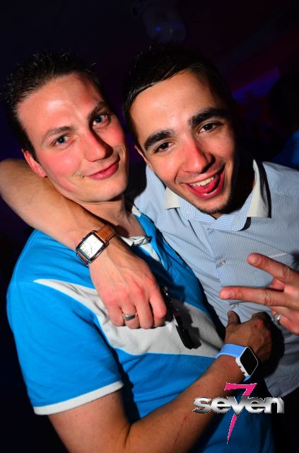 Cliquer pour voir l'image en taille réelle