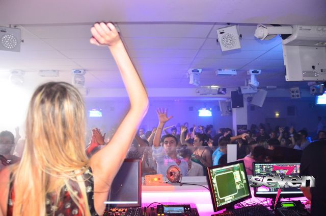 Cliquer pour voir l'image en taille réelle