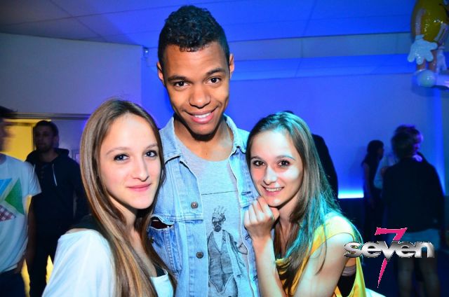 Cliquer pour voir l'image en taille réelle