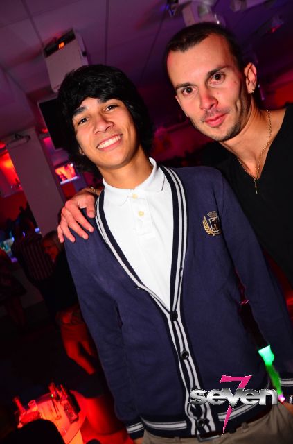 Cliquer pour voir l'image en taille réelle