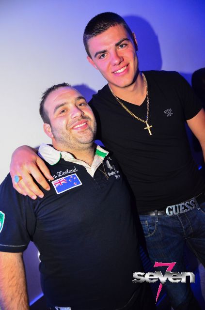 Cliquer pour voir l'image en taille réelle