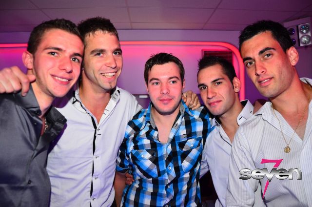 Cliquer pour voir l'image en taille réelle