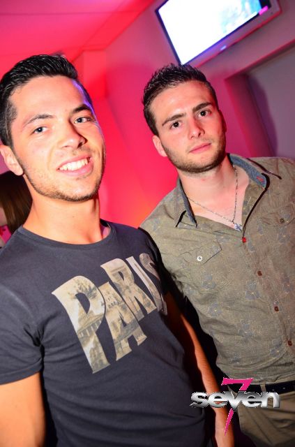 Cliquer pour voir l'image en taille réelle