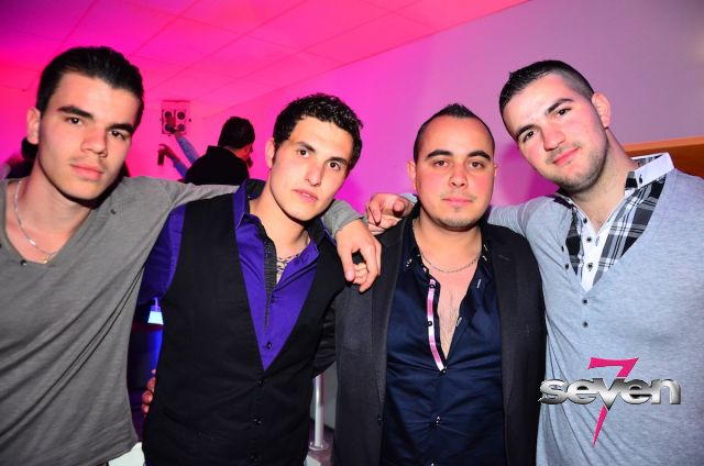 Cliquer pour voir l'image en taille réelle