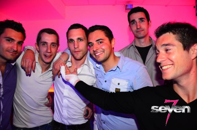 Cliquer pour voir l'image en taille réelle