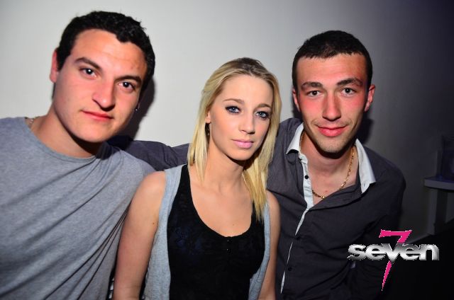 Cliquer pour voir l'image en taille réelle