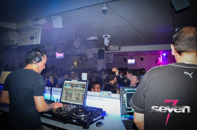 Cliquer pour voir l'image en taille réelle