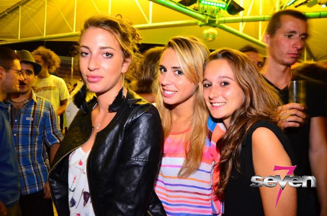 Cliquer pour voir l'image en taille réelle