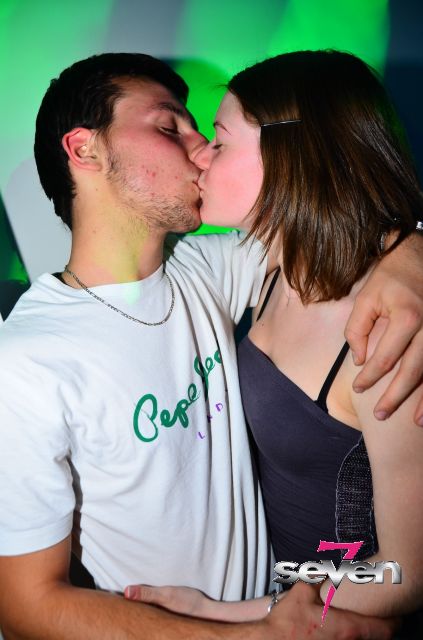 Cliquer pour voir l'image en taille réelle