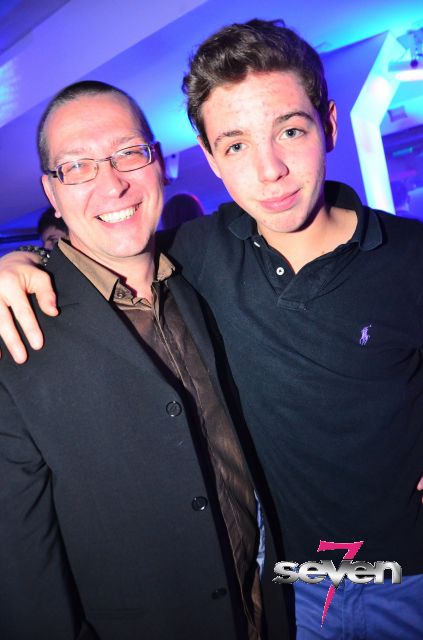 Cliquer pour voir l'image en taille réelle