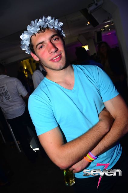 Cliquer pour voir l'image en taille réelle