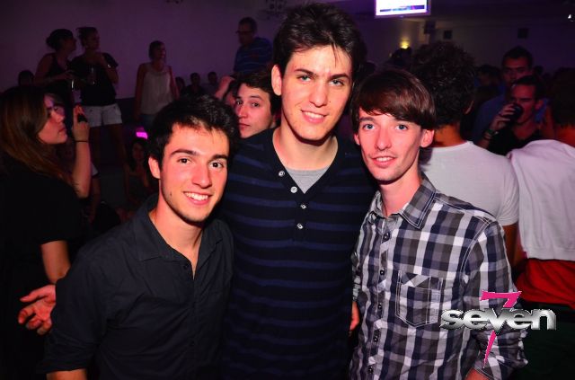 Cliquer pour voir l'image en taille réelle