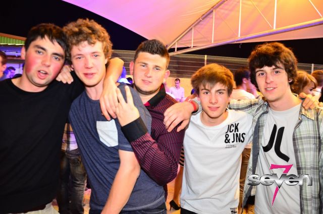 Cliquer pour voir l'image en taille réelle