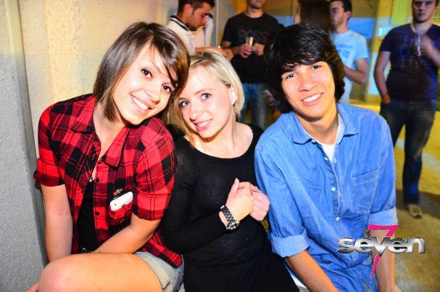 Cliquer pour voir l'image en taille réelle