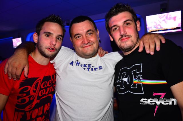 Cliquer pour voir l'image en taille réelle