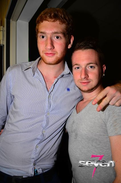 Cliquer pour voir l'image en taille réelle