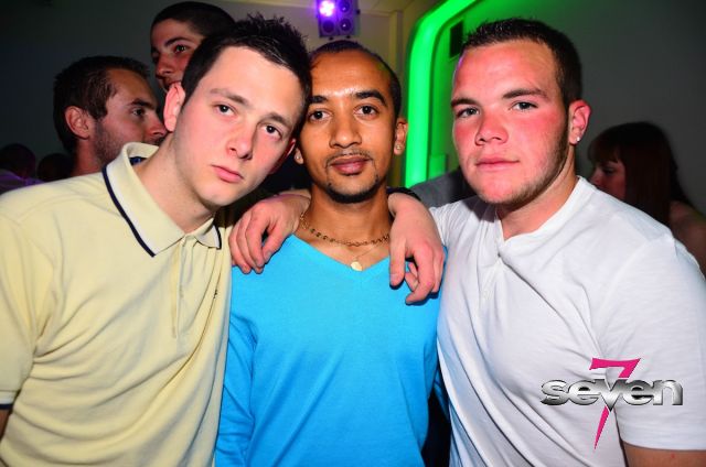 Cliquer pour voir l'image en taille réelle