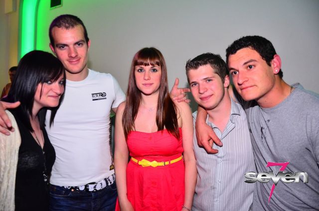 Cliquer pour voir l'image en taille réelle