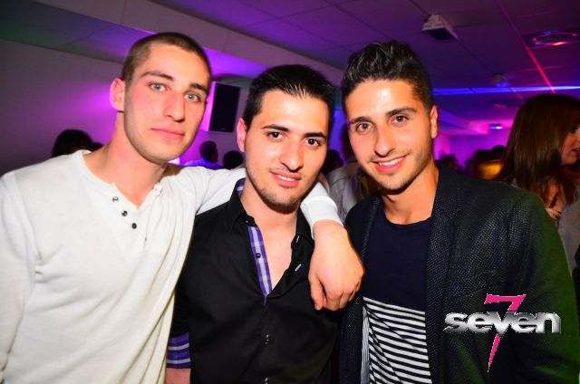 Cliquer pour voir l'image en taille réelle