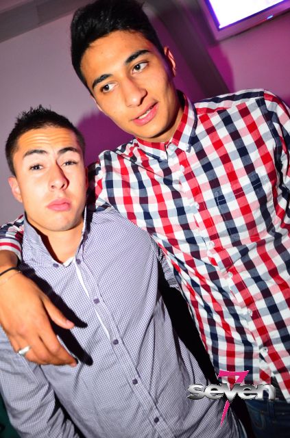 Cliquer pour voir l'image en taille réelle