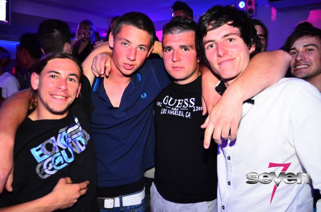 Cliquer pour voir l'image en taille réelle