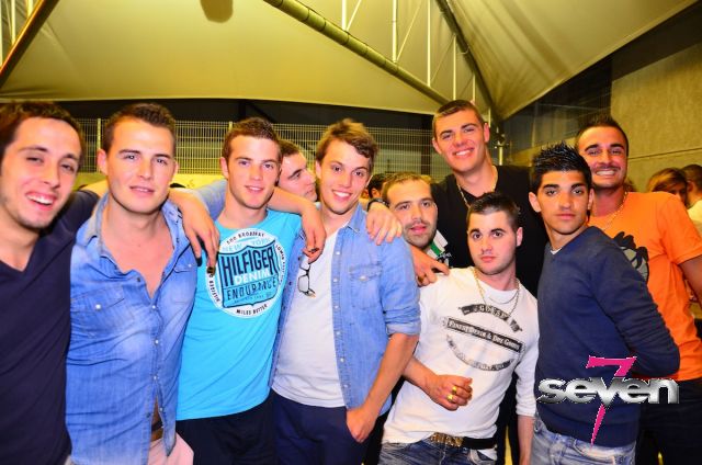 Cliquer pour voir l'image en taille réelle