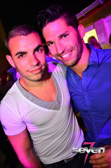 Cliquer pour voir l'image en taille réelle