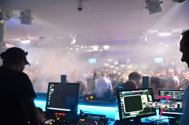 Cliquer pour voir l'image en taille réelle