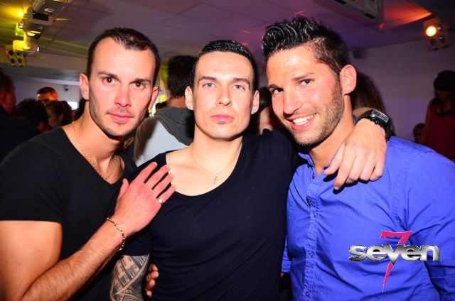 Cliquer pour voir l'image en taille réelle