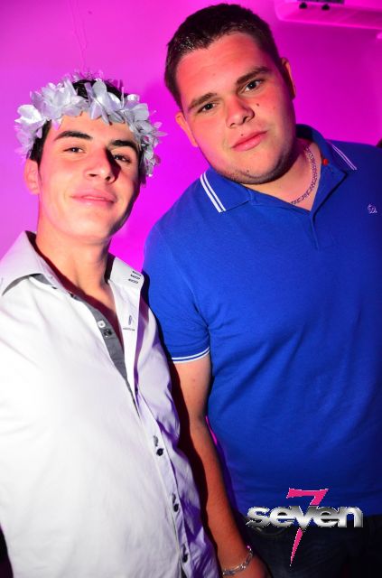 Cliquer pour voir l'image en taille réelle