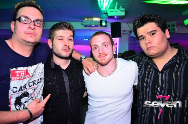 Cliquer pour voir l'image en taille réelle