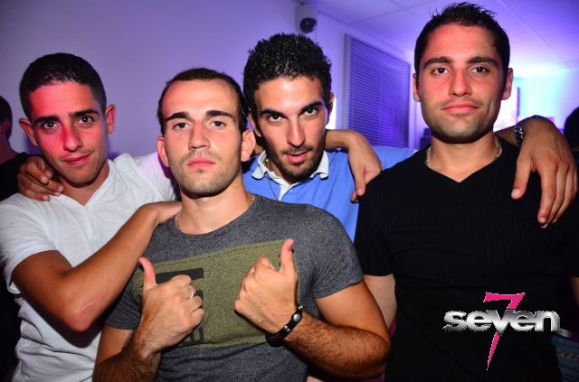 Cliquer pour voir l'image en taille réelle