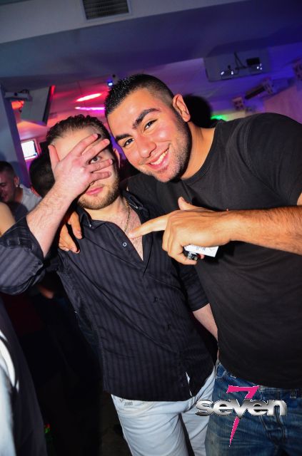 Cliquer pour voir l'image en taille réelle