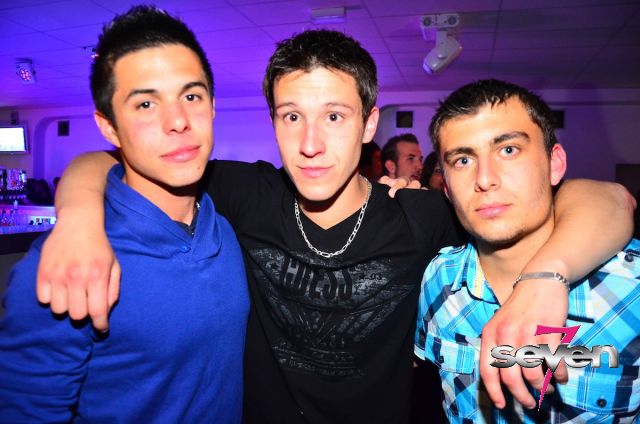 Cliquer pour voir l'image en taille réelle