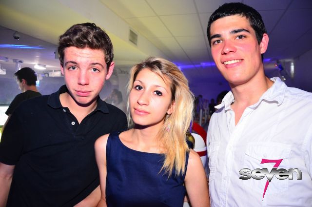 Cliquer pour voir l'image en taille réelle