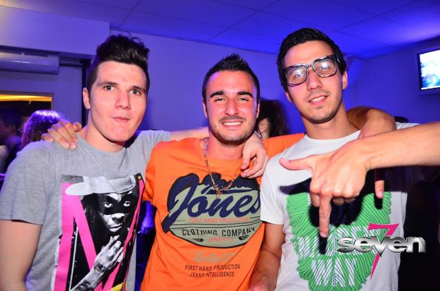 Cliquer pour voir l'image en taille réelle