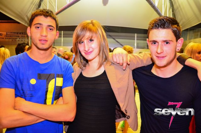 Cliquer pour voir l'image en taille réelle