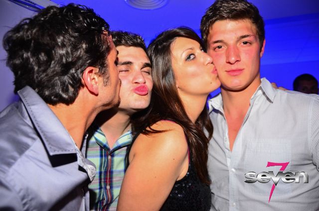 Cliquer pour voir l'image en taille réelle